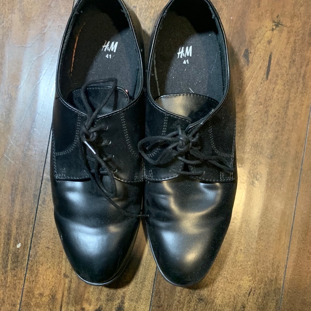 Men’s dress shoes